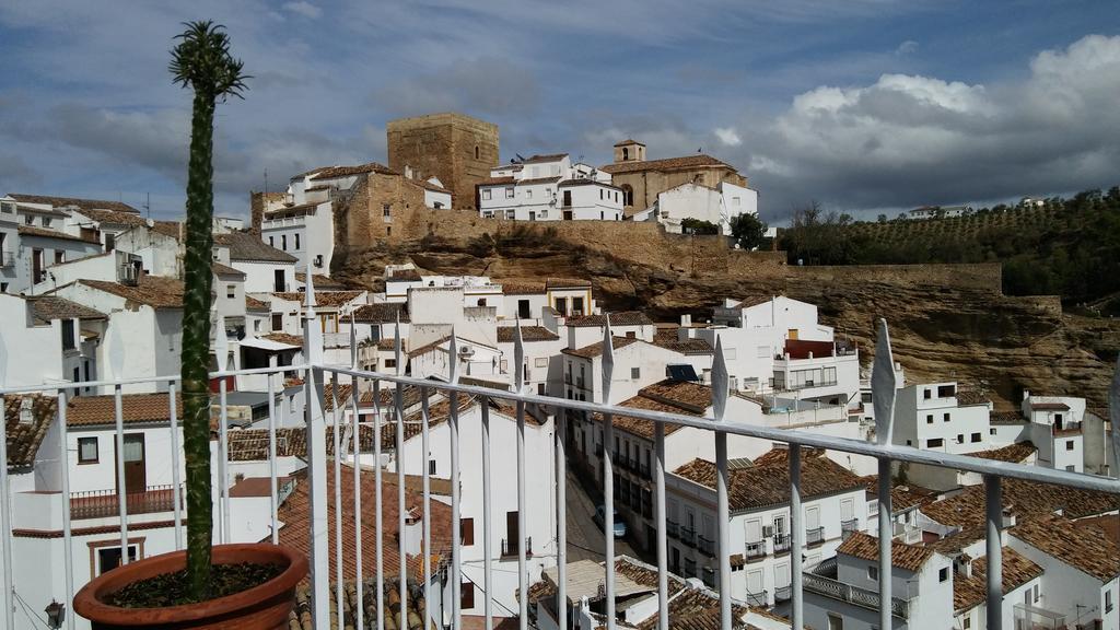 Casa De Las Lanzas Setenil De Las Bodegas Exterior photo